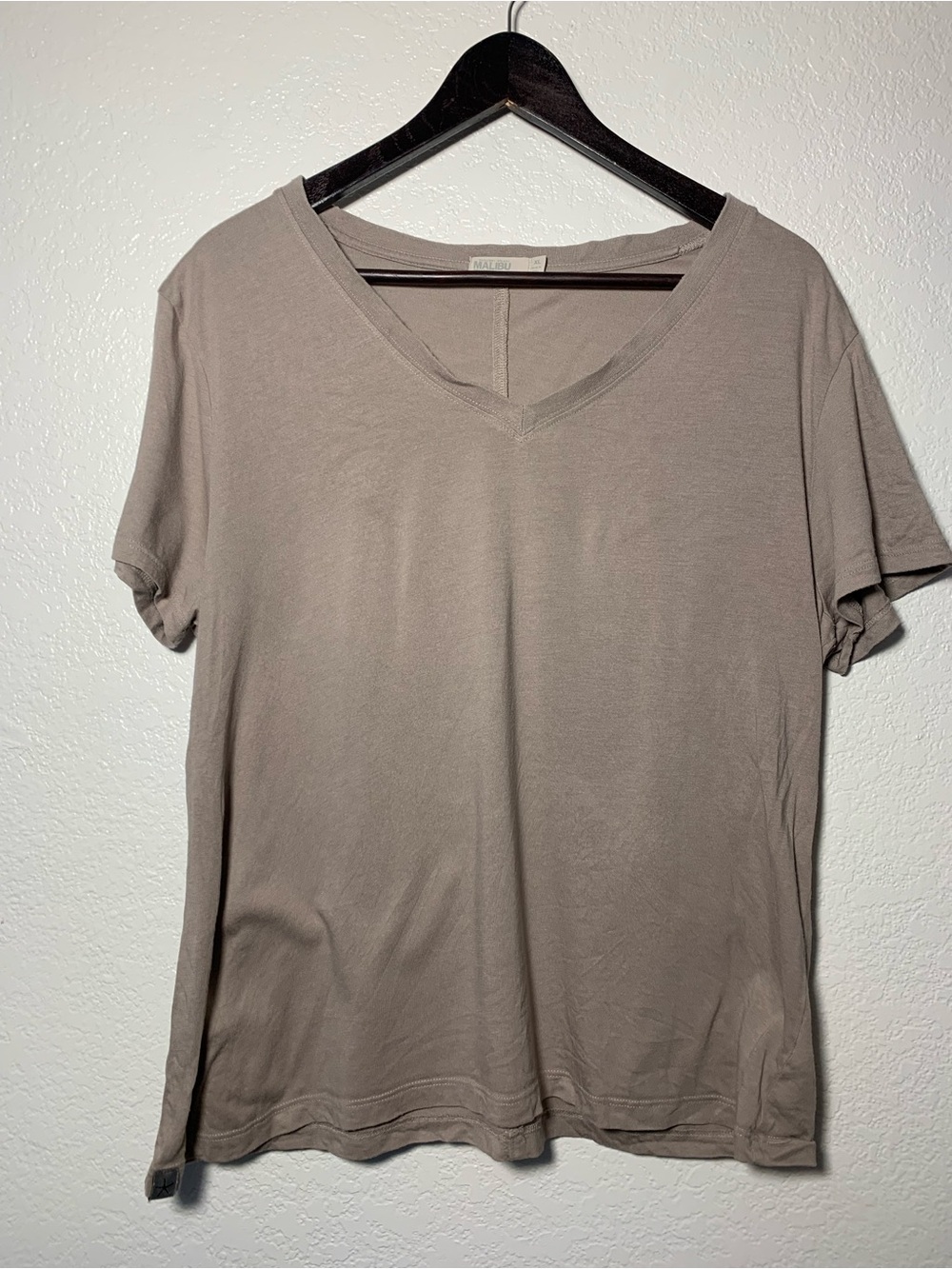 Barefoot Dreams Malibu Collection Taupe V-Neck Tee XL Pima Cotton Modal Blend